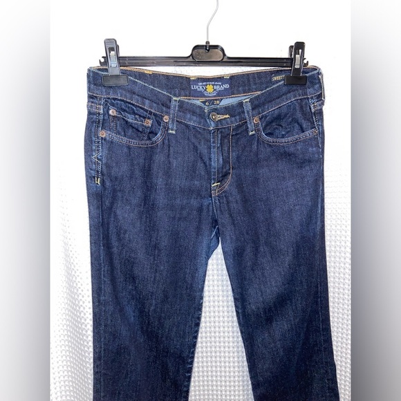 Women’s Lucky Brand mid-rise crop sweet’n straight dark blue Jeans‎ Sz 6/28 - Picture 2 of 13